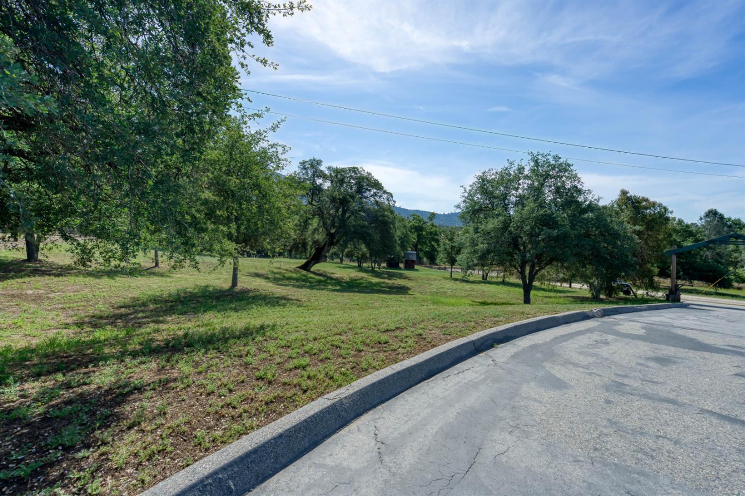 28242 Tollhouse Rd, Tollhouse, CA 93667