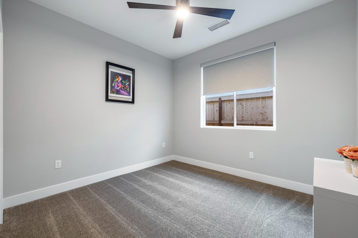 1243 Wildflower Dr, Madera, CA 93636