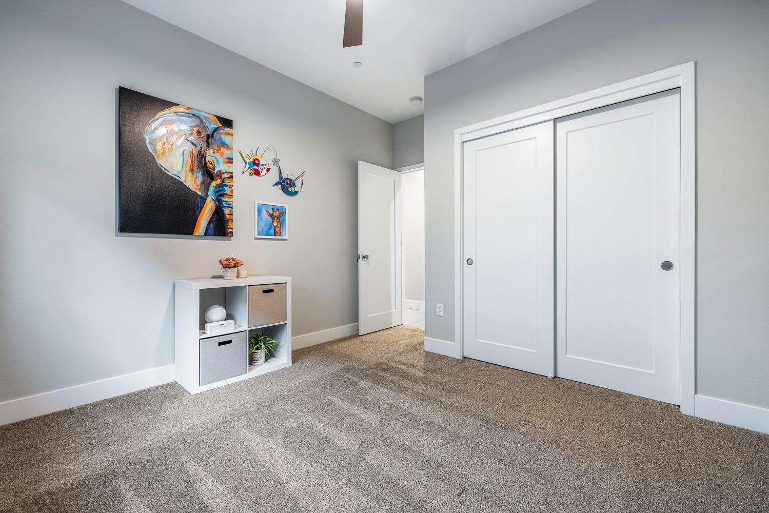 1243 Wildflower Dr, Madera, CA 93636