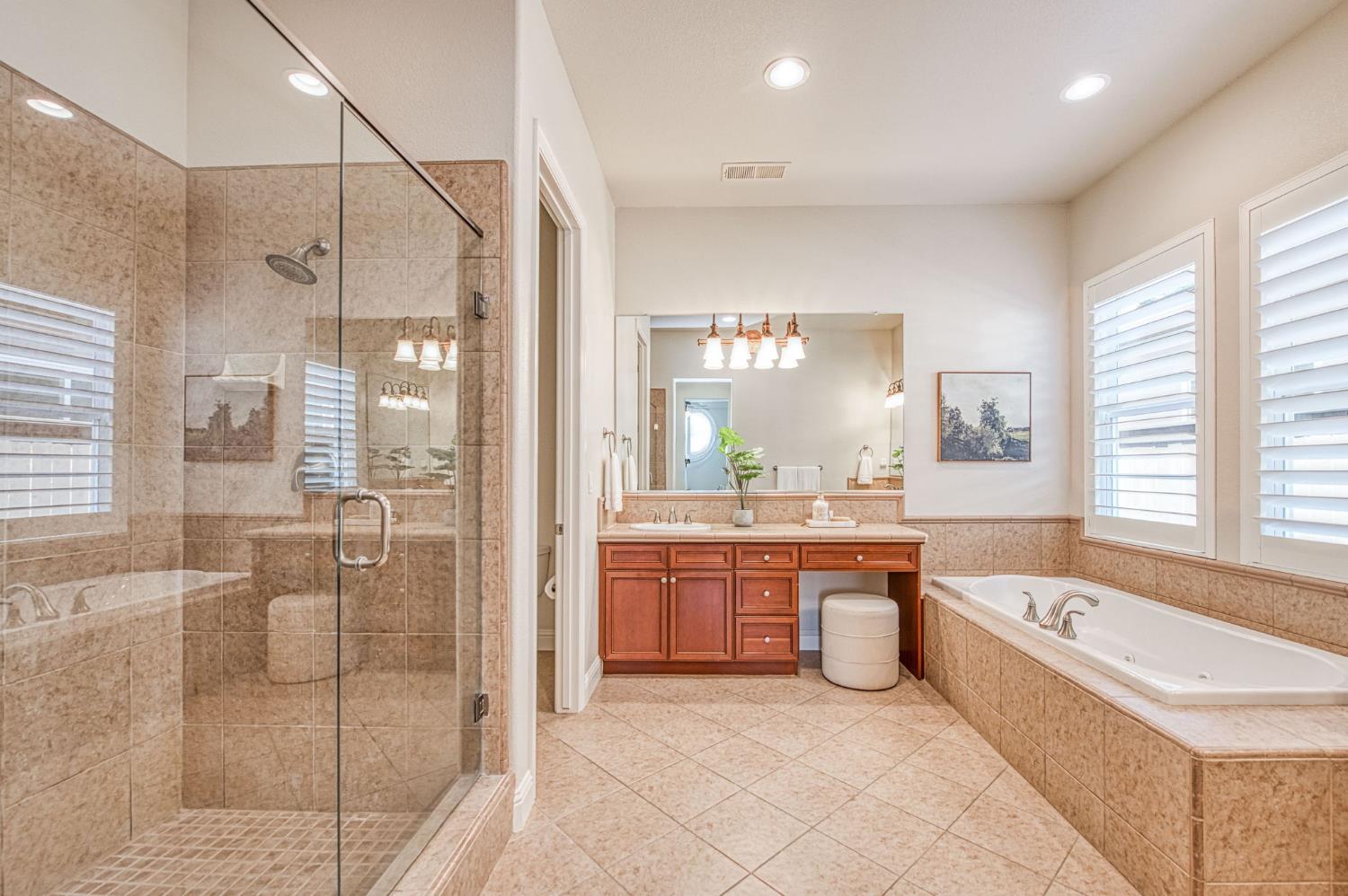 10745 E Landmark Way, Clovis, CA 93619