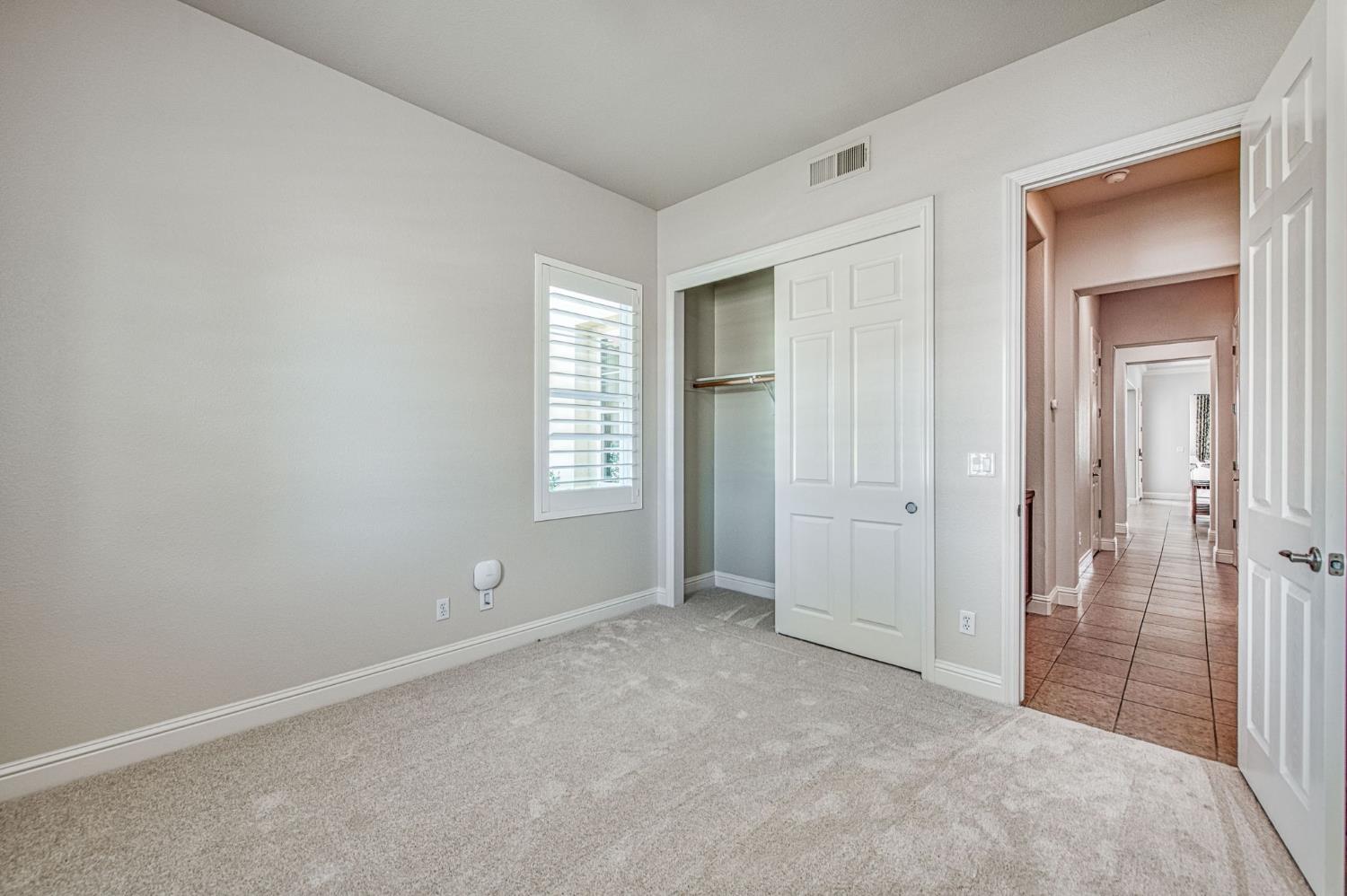 10745 E Landmark Way, Clovis, CA 93619