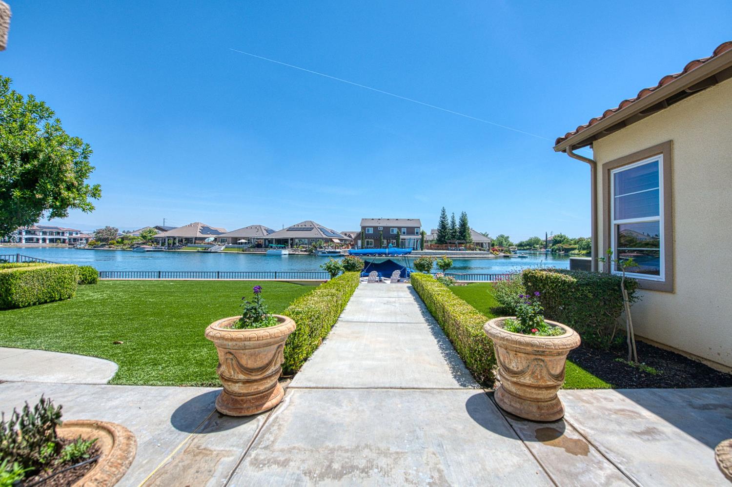10745 E Landmark Way, Clovis, CA 93619
