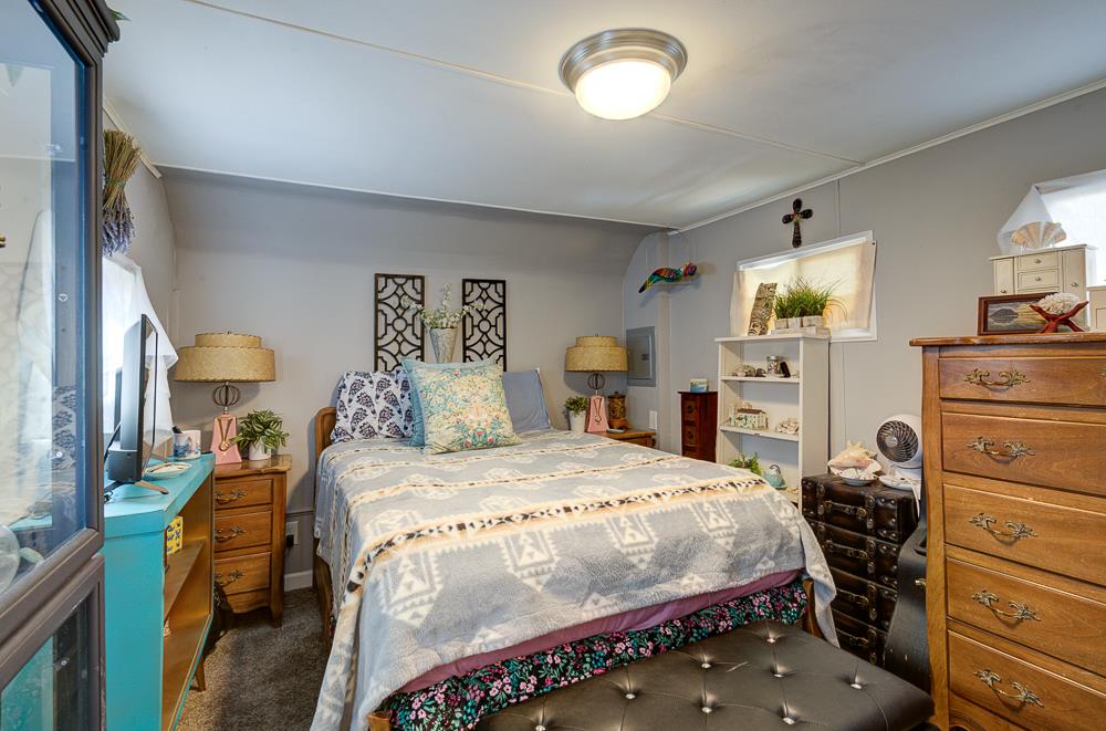 1941 N Golden State Blvd #50, Fresno, CA 93705