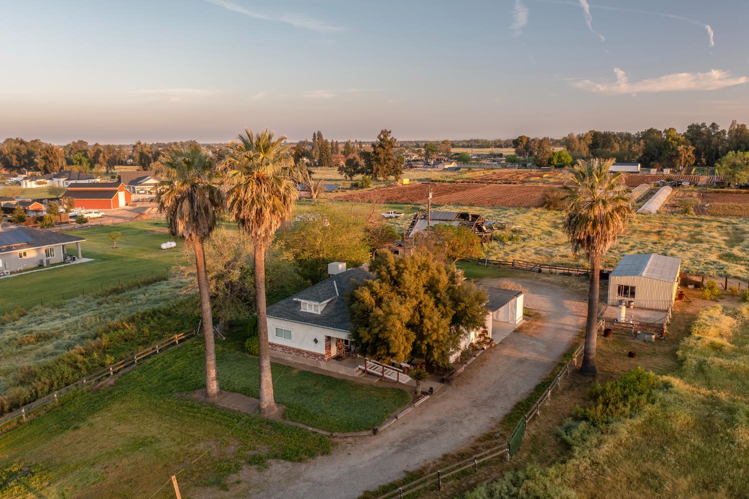 8294 E Hedges Ave, Fresno, CA 93737