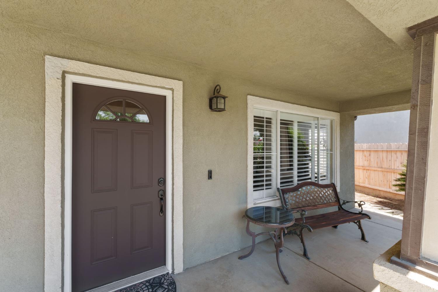 1826 Avenue C, Kingsburg, CA 93631