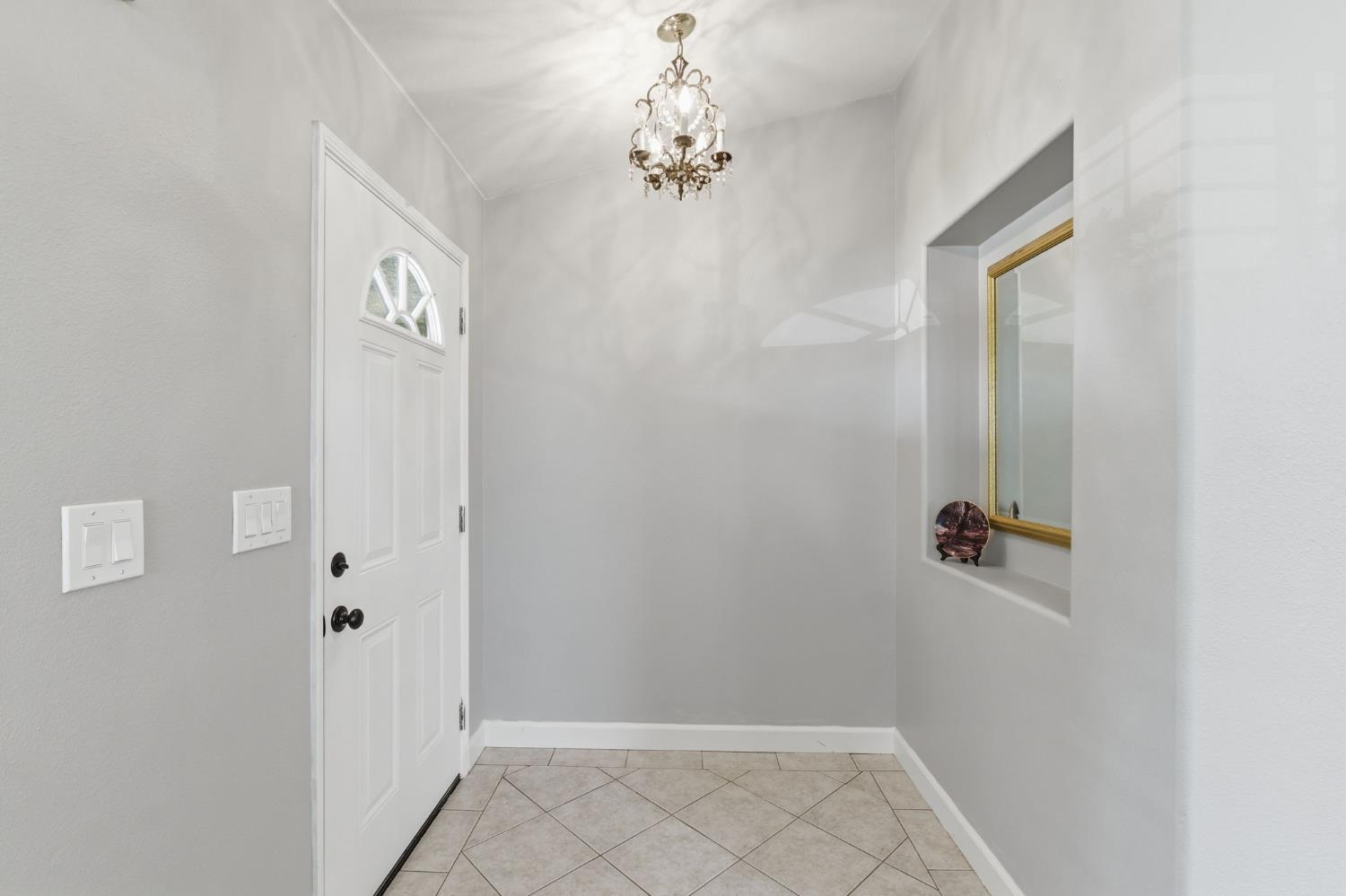 1826 Avenue C, Kingsburg, CA 93631
