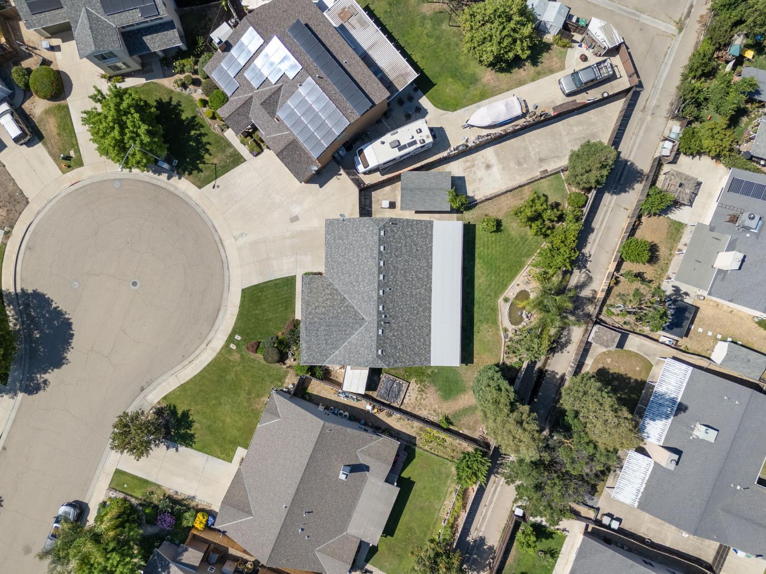 1826 Avenue C, Kingsburg, CA 93631