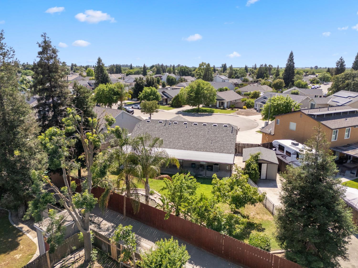 1826 Avenue C, Kingsburg, CA 93631