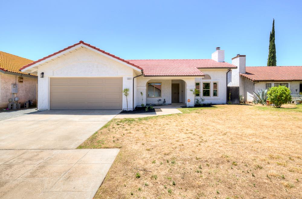 3221 N Hanover Ave, Fresno, CA 93722