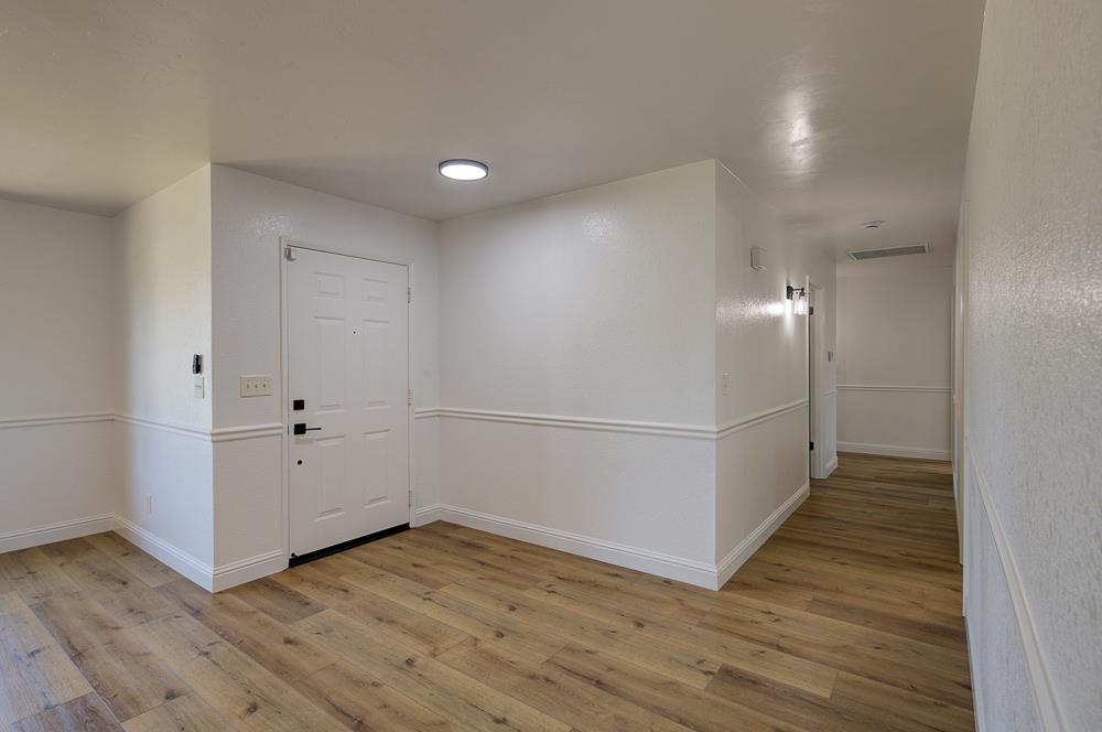 3221 N Hanover Ave, Fresno, CA 93722