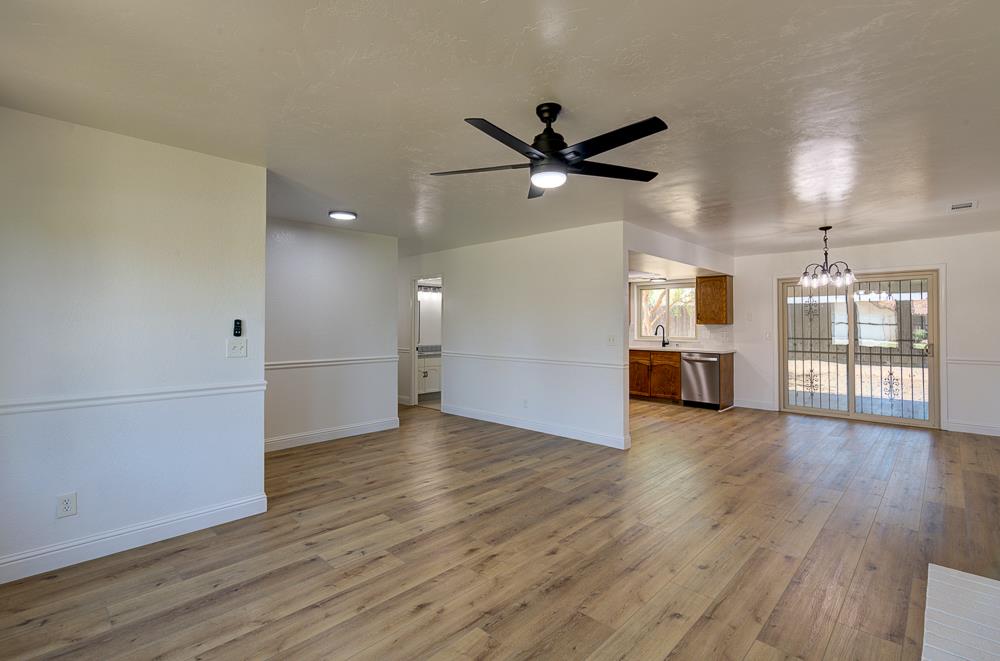 3221 N Hanover Ave, Fresno, CA 93722