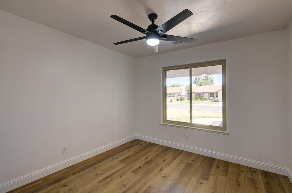3221 N Hanover Ave, Fresno, CA 93722