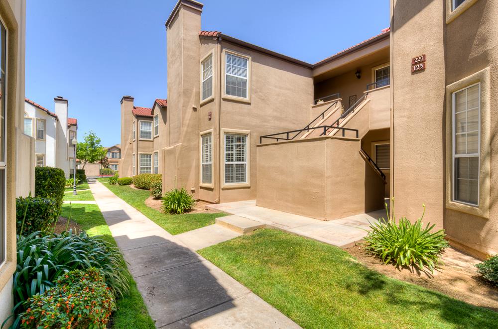 8153 N Cedar Ave #126, Fresno, CA 93720
