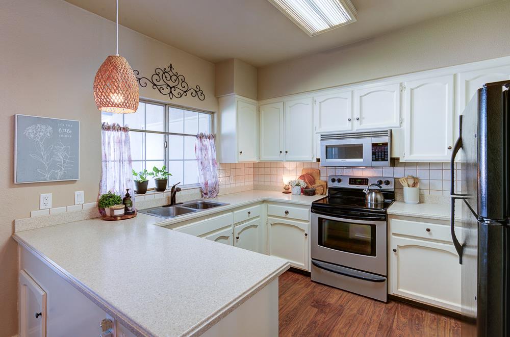 8153 N Cedar Ave #126, Fresno, CA 93720