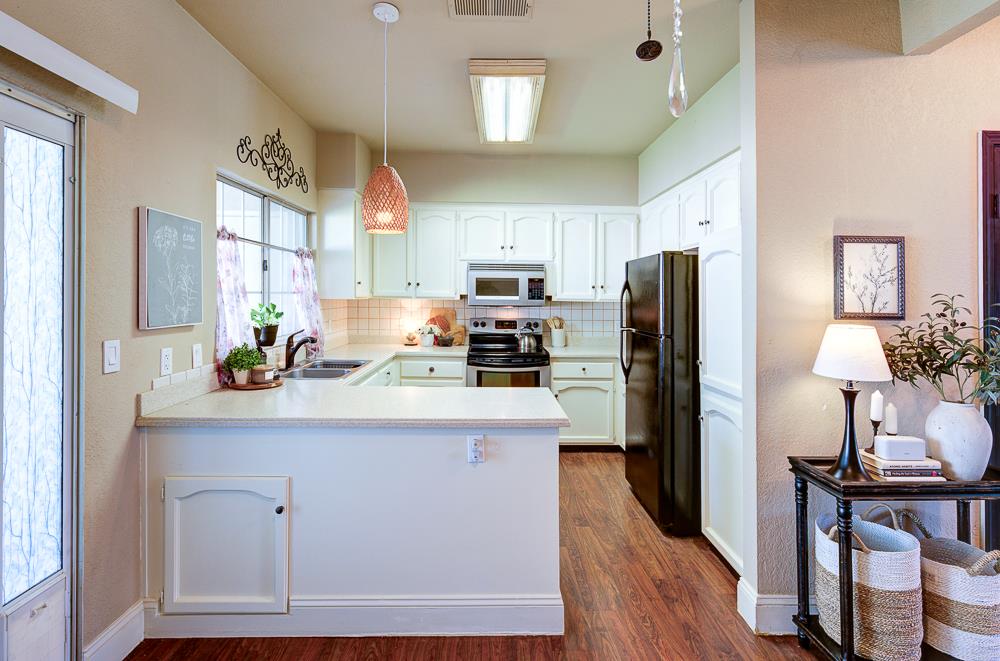 8153 N Cedar Ave #126, Fresno, CA 93720