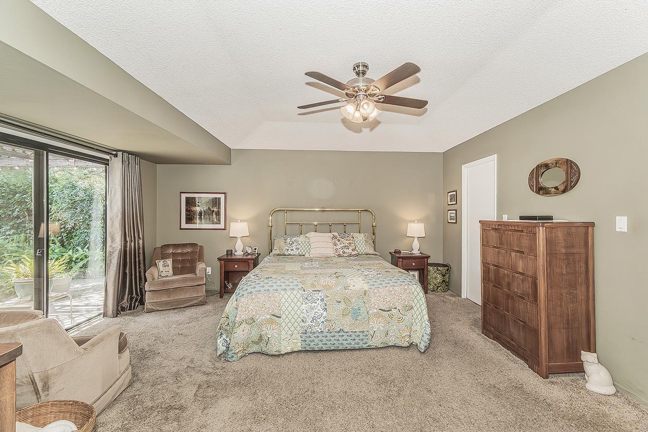 833 E El Paso Ave N, Fresno, CA 93720