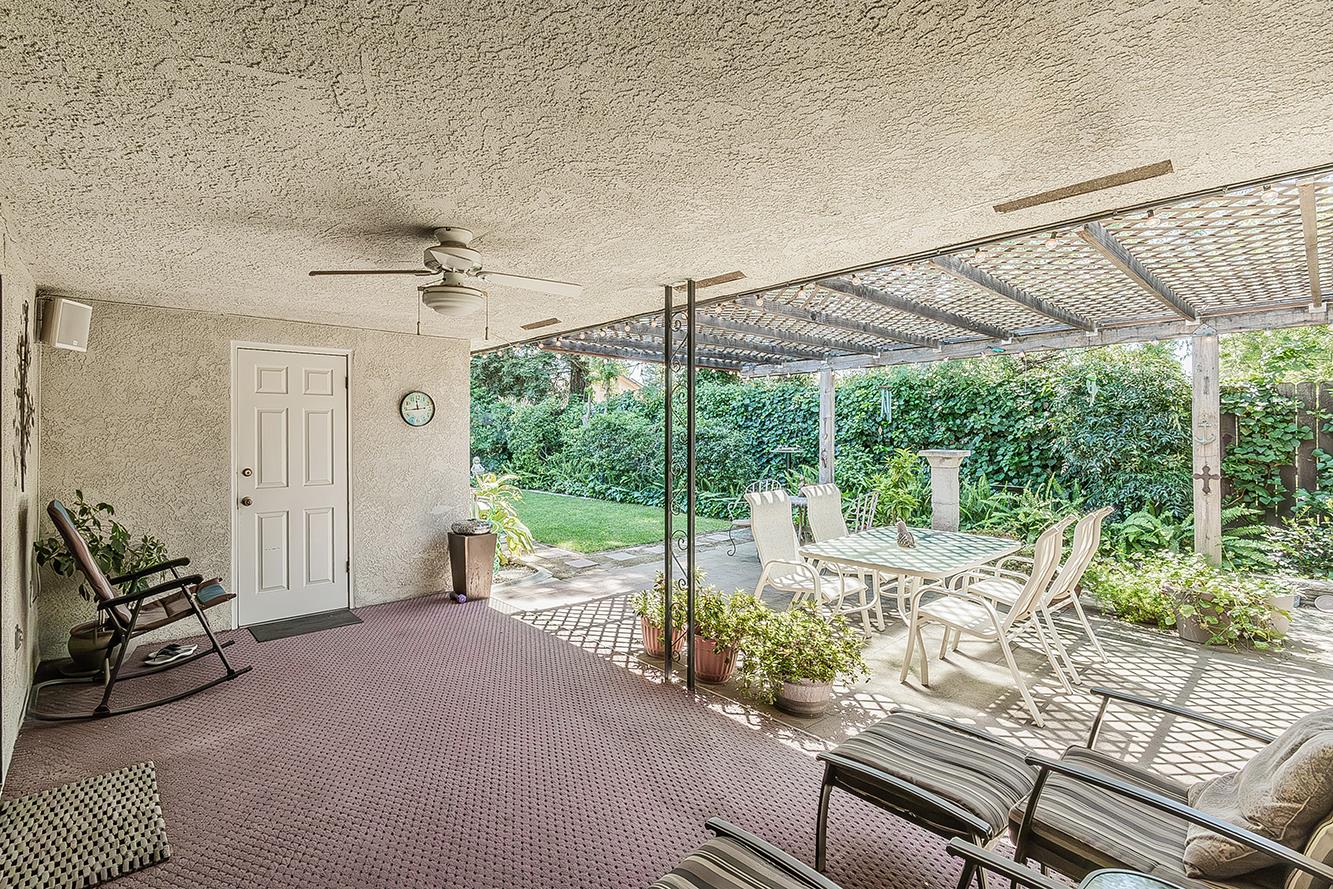 833 E El Paso Ave N, Fresno, CA 93720