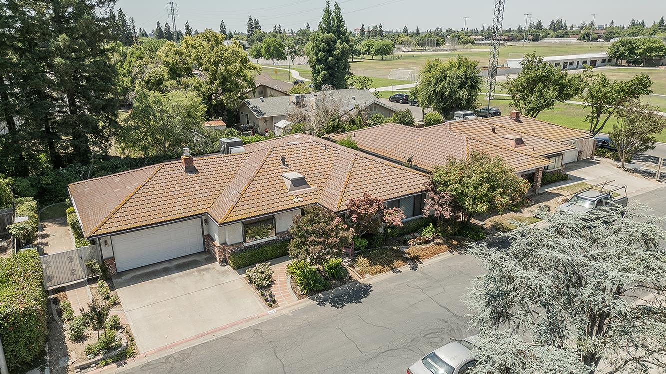833 E El Paso Ave N, Fresno, CA 93720