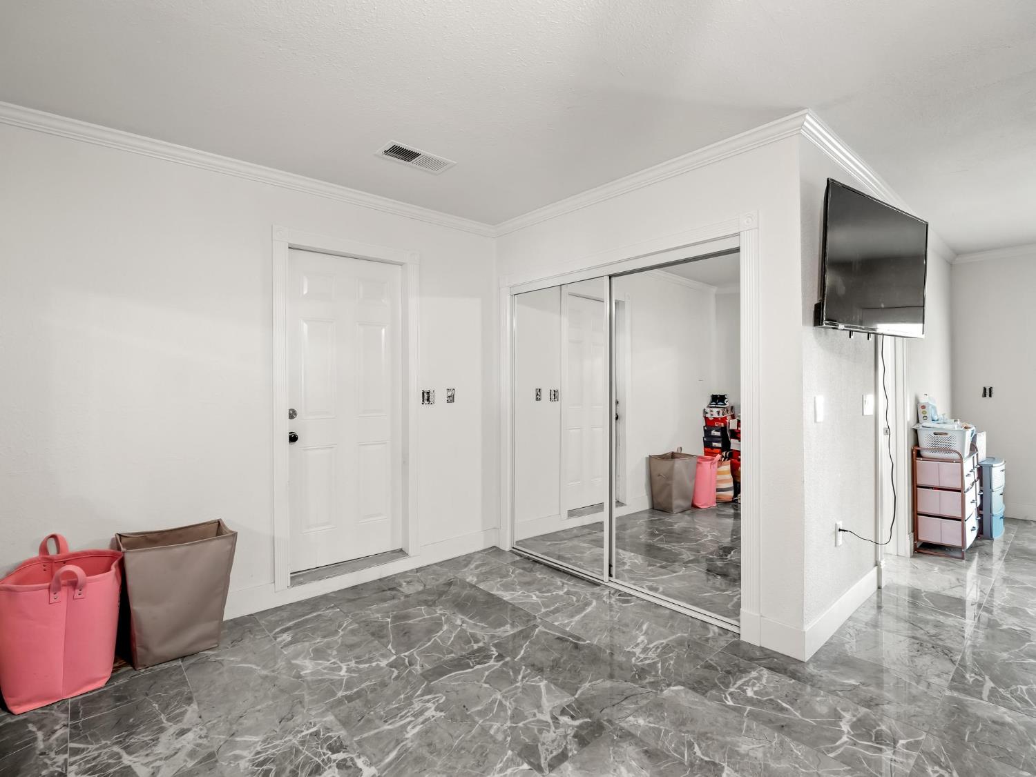 6110 W Nebraska Ave, Caruthers, CA 93609