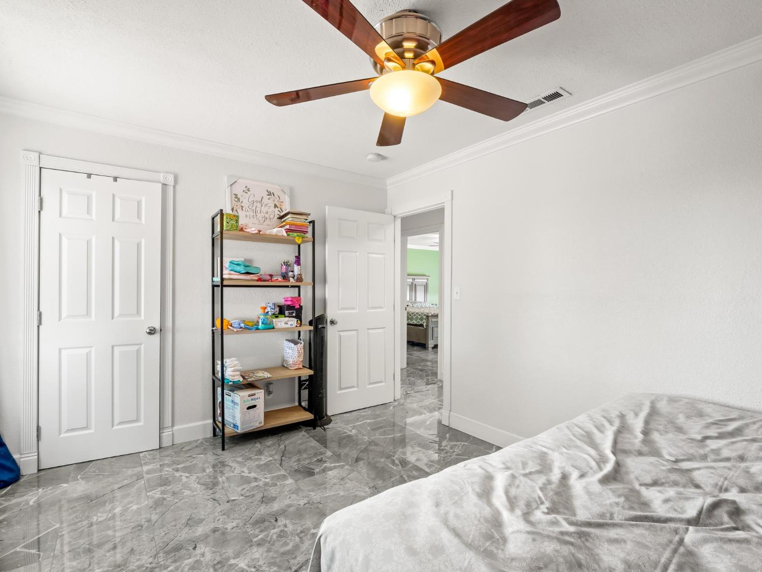 6110 W Nebraska Ave, Caruthers, CA 93609