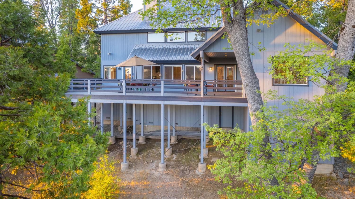 39649 Crest Point Ln, Shaver Lake, CA 93664