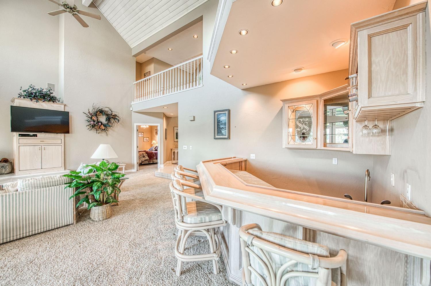 39649 Crest Point Ln, Shaver Lake, CA 93664