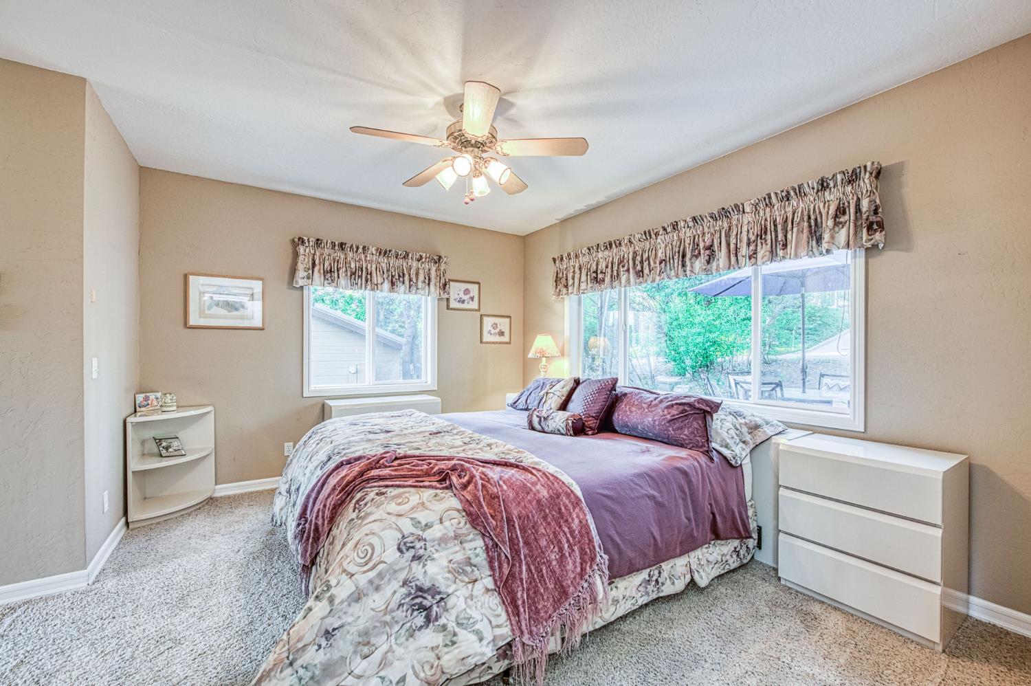 39649 Crest Point Ln, Shaver Lake, CA 93664