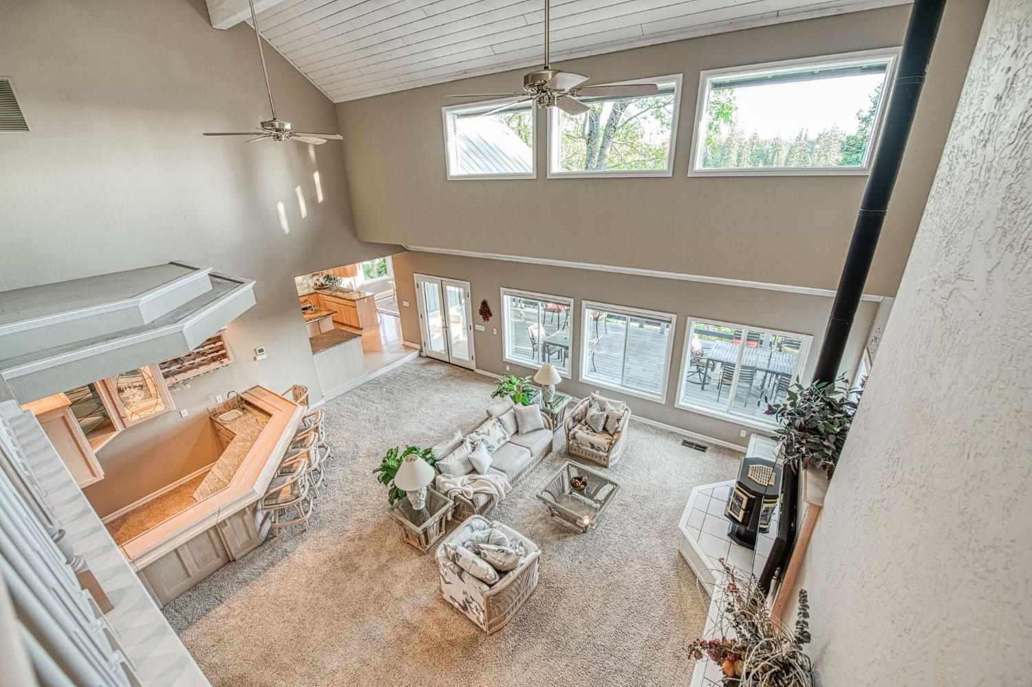 39649 Crest Point Ln, Shaver Lake, CA 93664