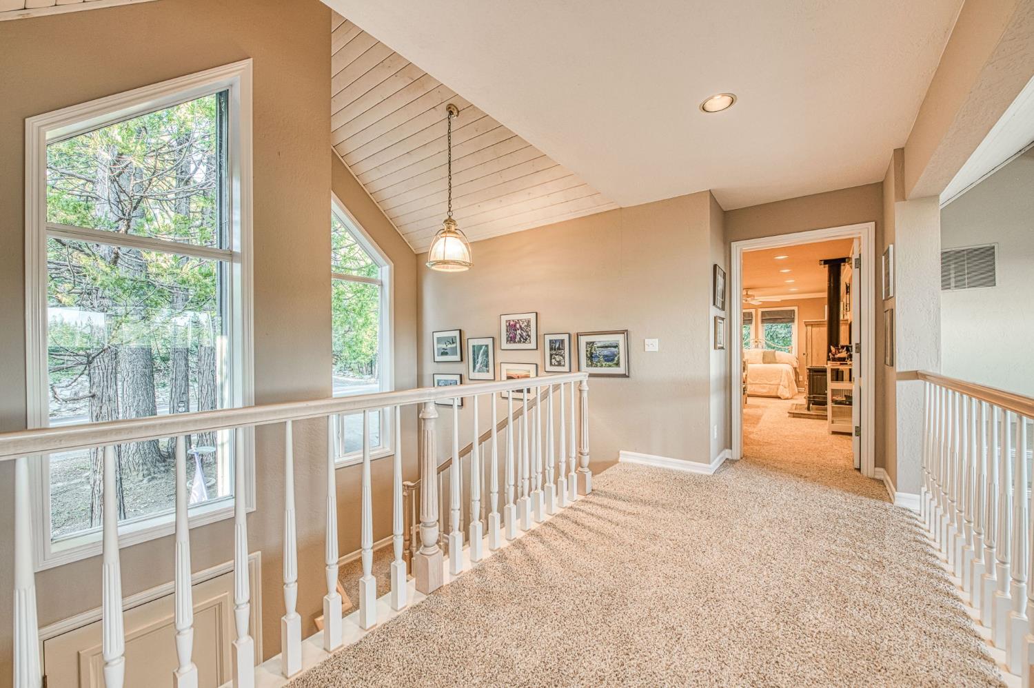 39649 Crest Point Ln, Shaver Lake, CA 93664