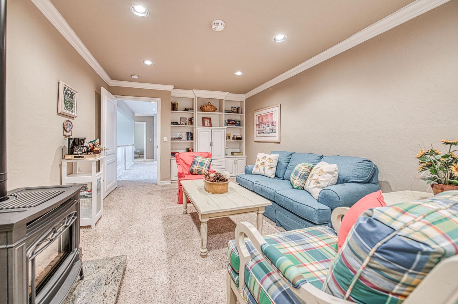 39649 Crest Point Ln, Shaver Lake, CA 93664