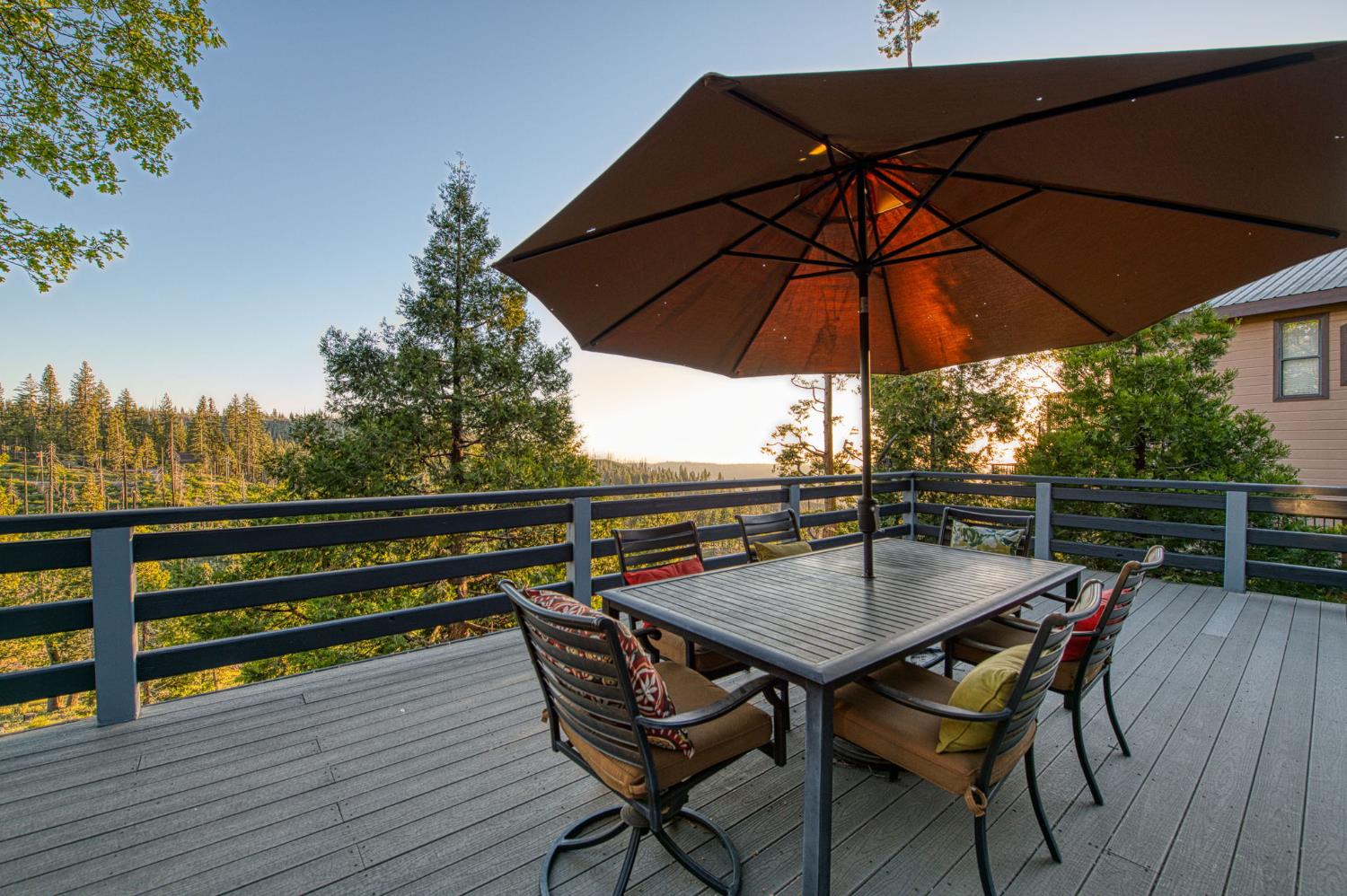 39649 Crest Point Ln, Shaver Lake, CA 93664