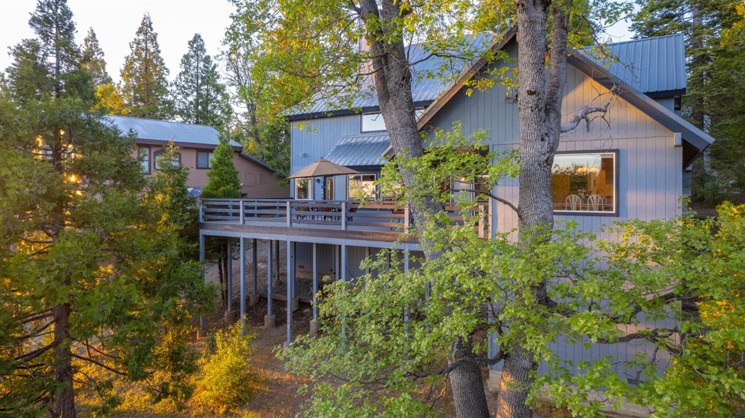 39649 Crest Point Ln, Shaver Lake, CA 93664