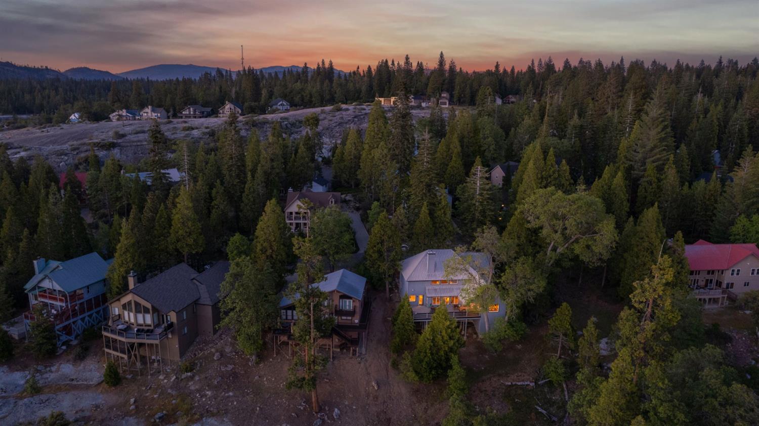39649 Crest Point Ln, Shaver Lake, CA 93664