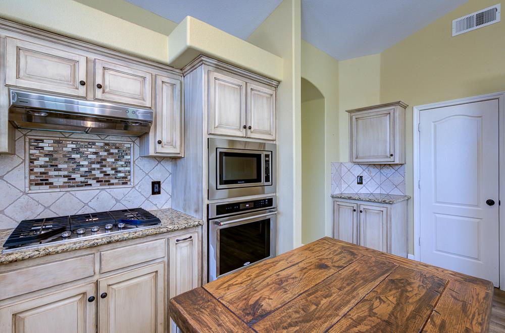 170 N Anderson Ave, Clovis, CA 93612