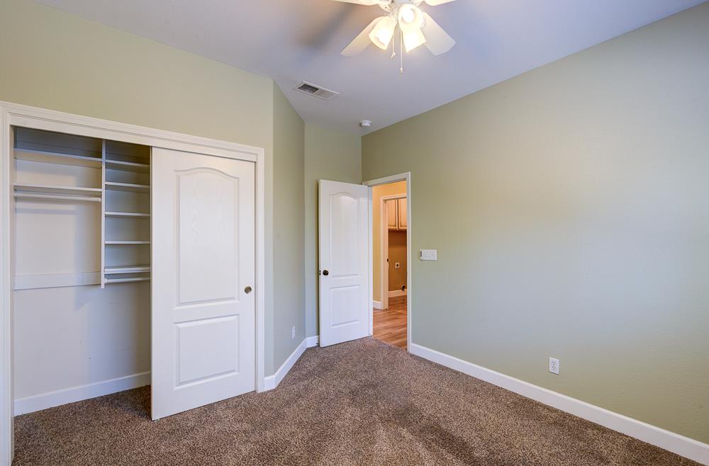 170 N Anderson Ave, Clovis, CA 93612