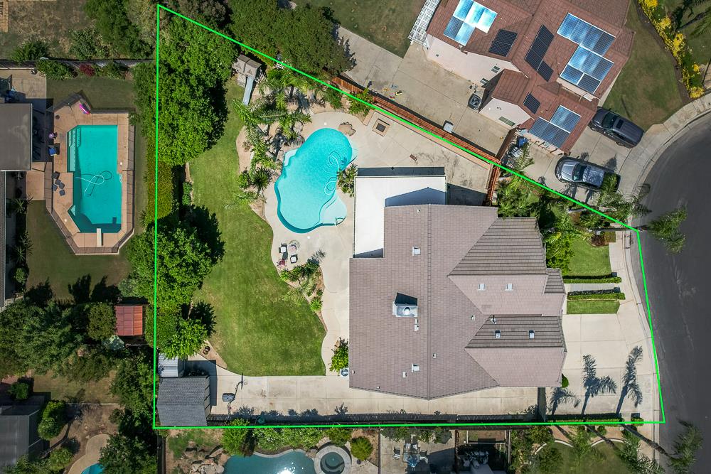 170 N Anderson Ave, Clovis, CA 93612
