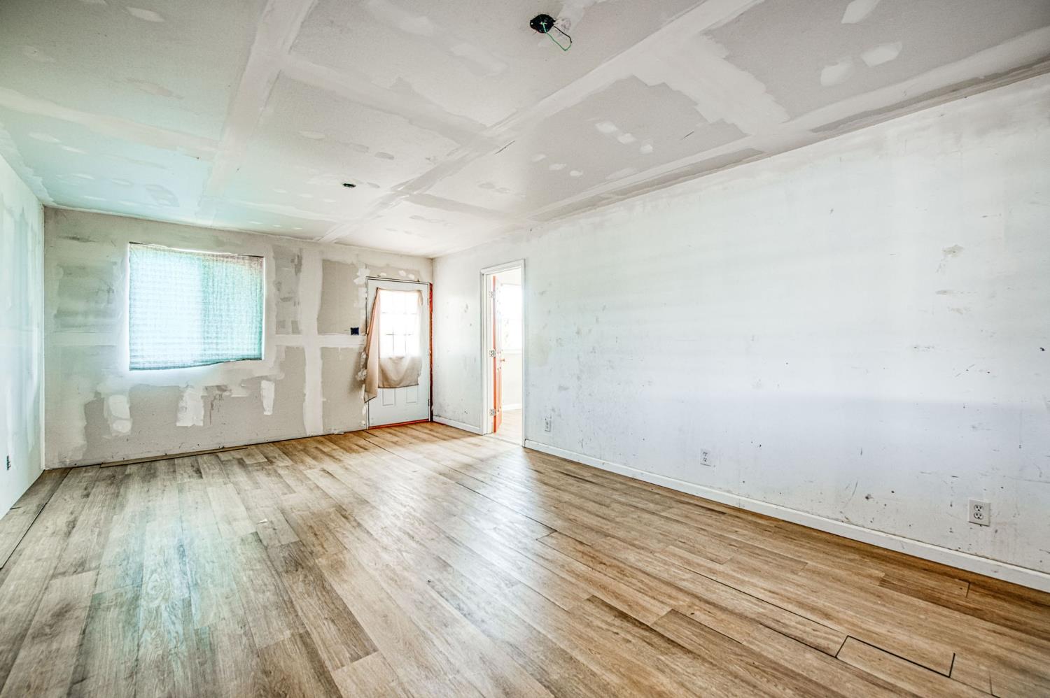 2450 Knowles St, Selma, CA 93662