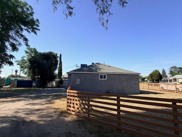 2448 Snyder Ave, Selma, CA 93662