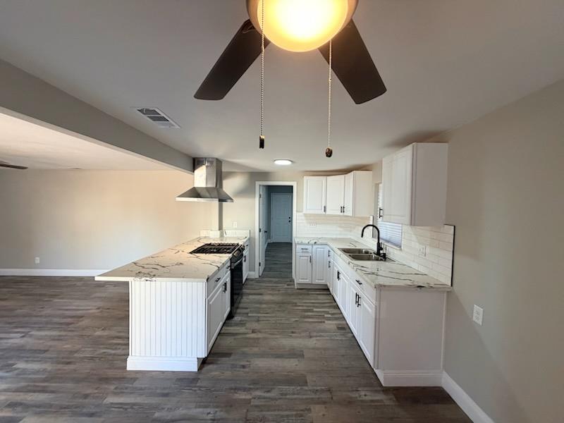 2448 Snyder Ave, Selma, CA 93662