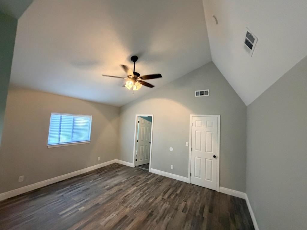 2448 Snyder Ave, Selma, CA 93662