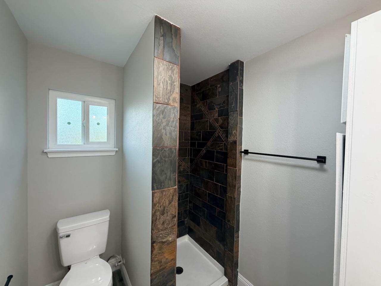2448 Snyder Ave, Selma, CA 93662