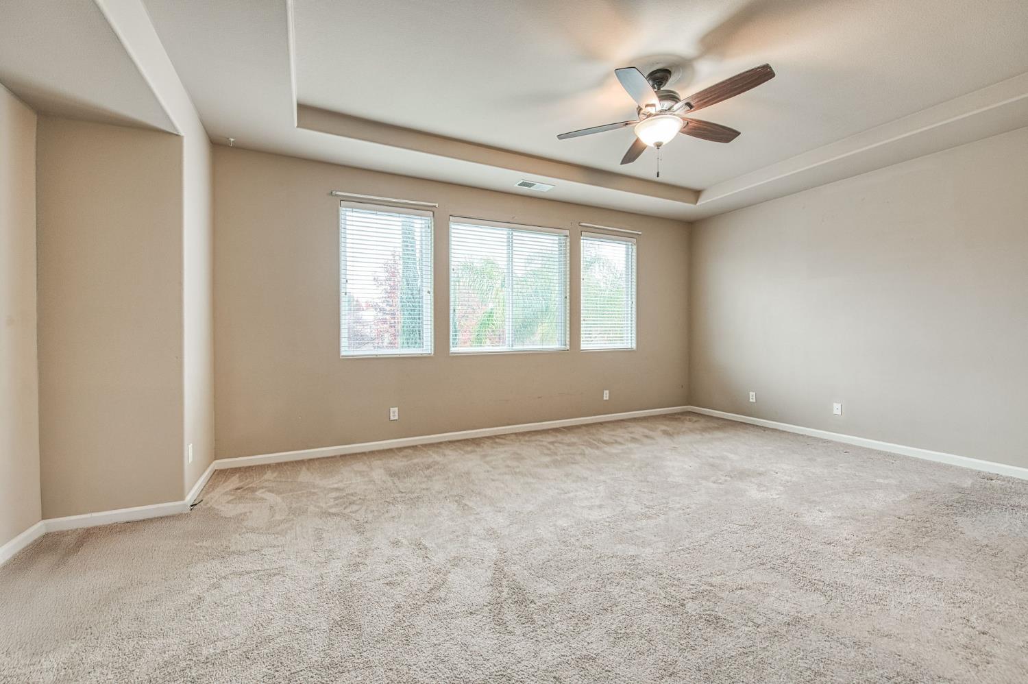 11078 Sawtooth Peak Way, Clovis, CA 93619