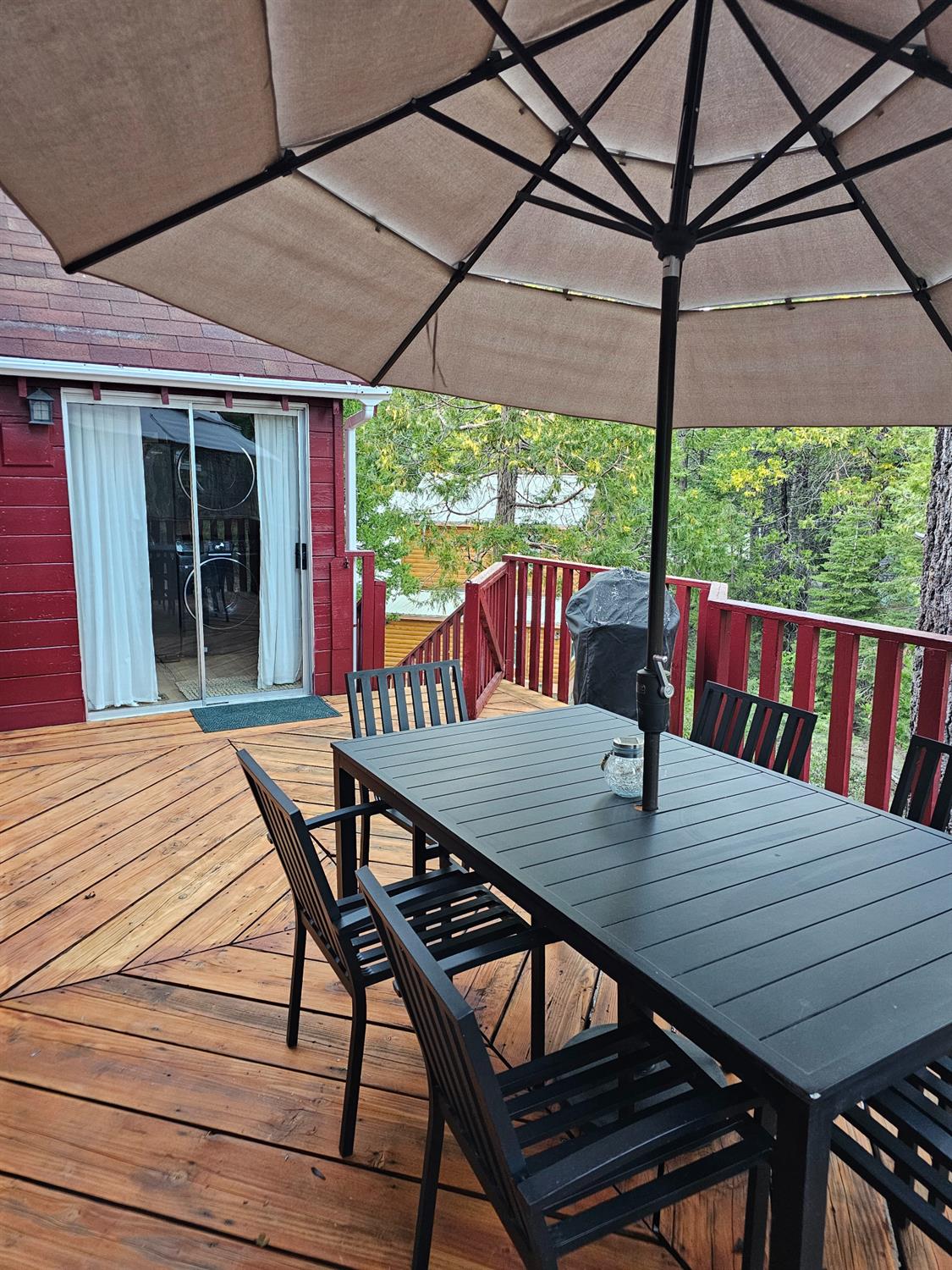 41233 Rock Rd, Shaver Lake, CA 93664