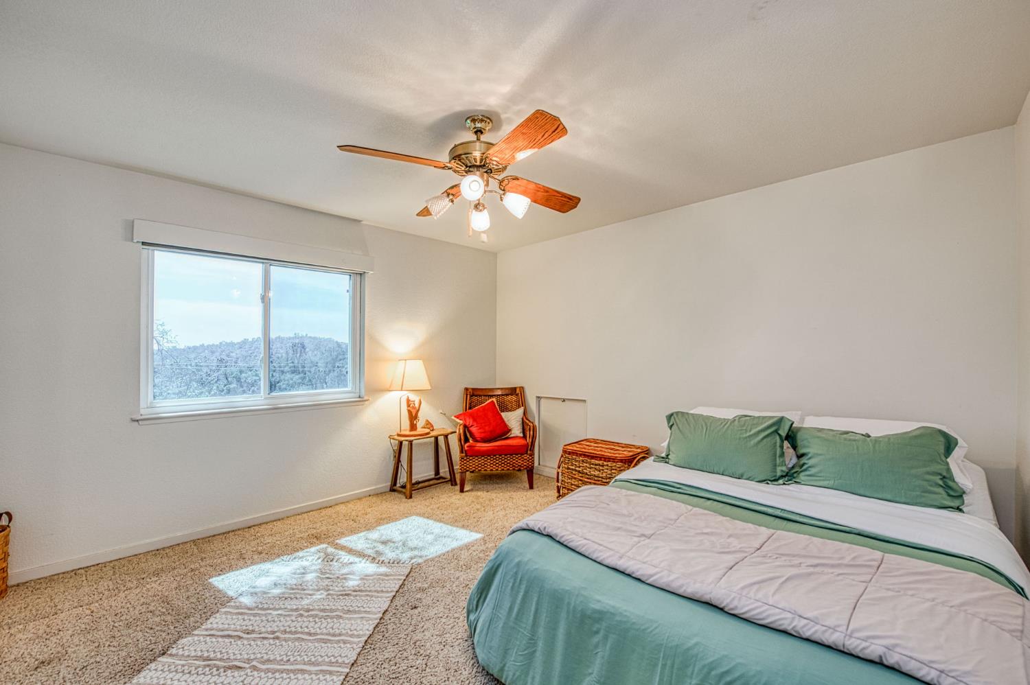 28760 Long Hollow Ct S, Coarsegold, CA 93614