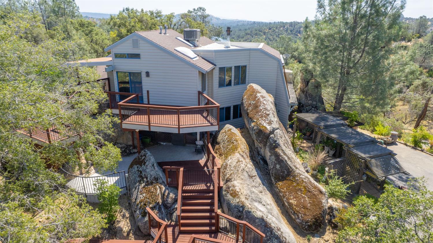 28760 Long Hollow Ct S, Coarsegold, CA 93614