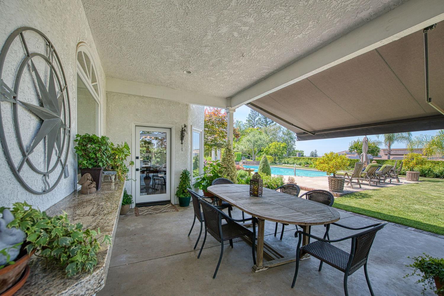 7661 N Pleasant Ave, Fresno, CA 93711