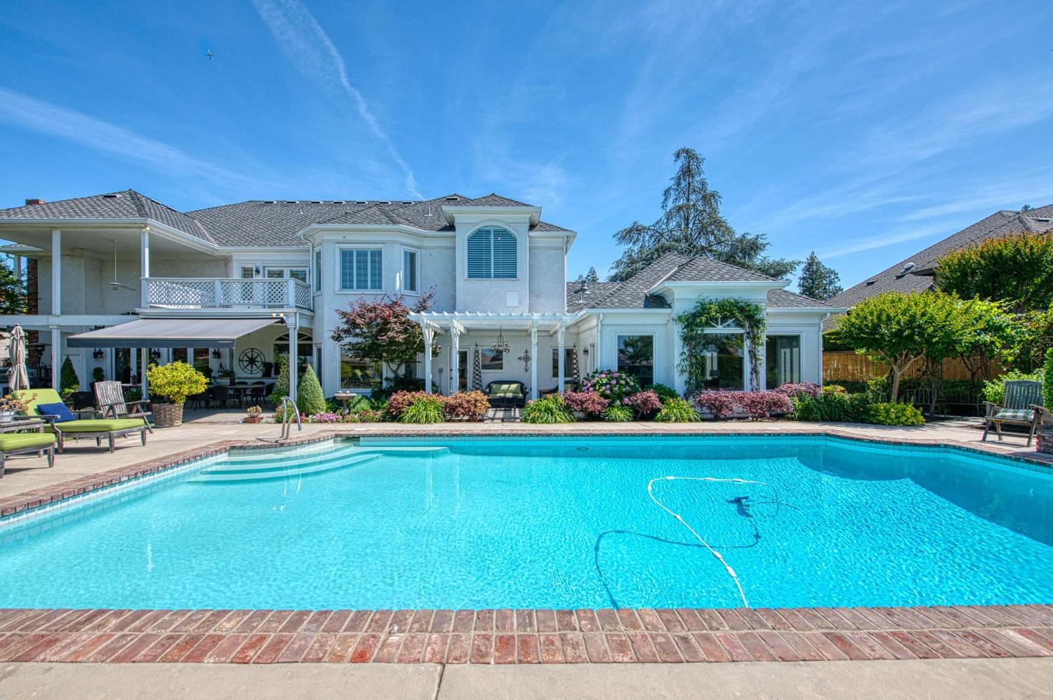 7661 N Pleasant Ave, Fresno, CA 93711