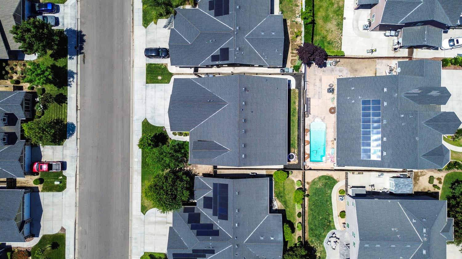 6796 W Oak Ave, Fresno, CA 93722