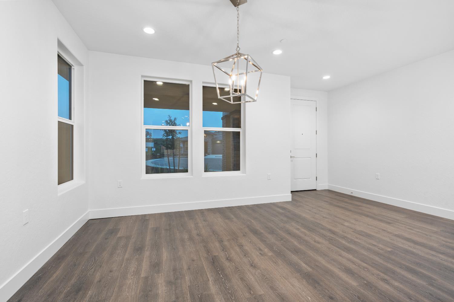 7945 Sierra Ct, Friant, CA 93626