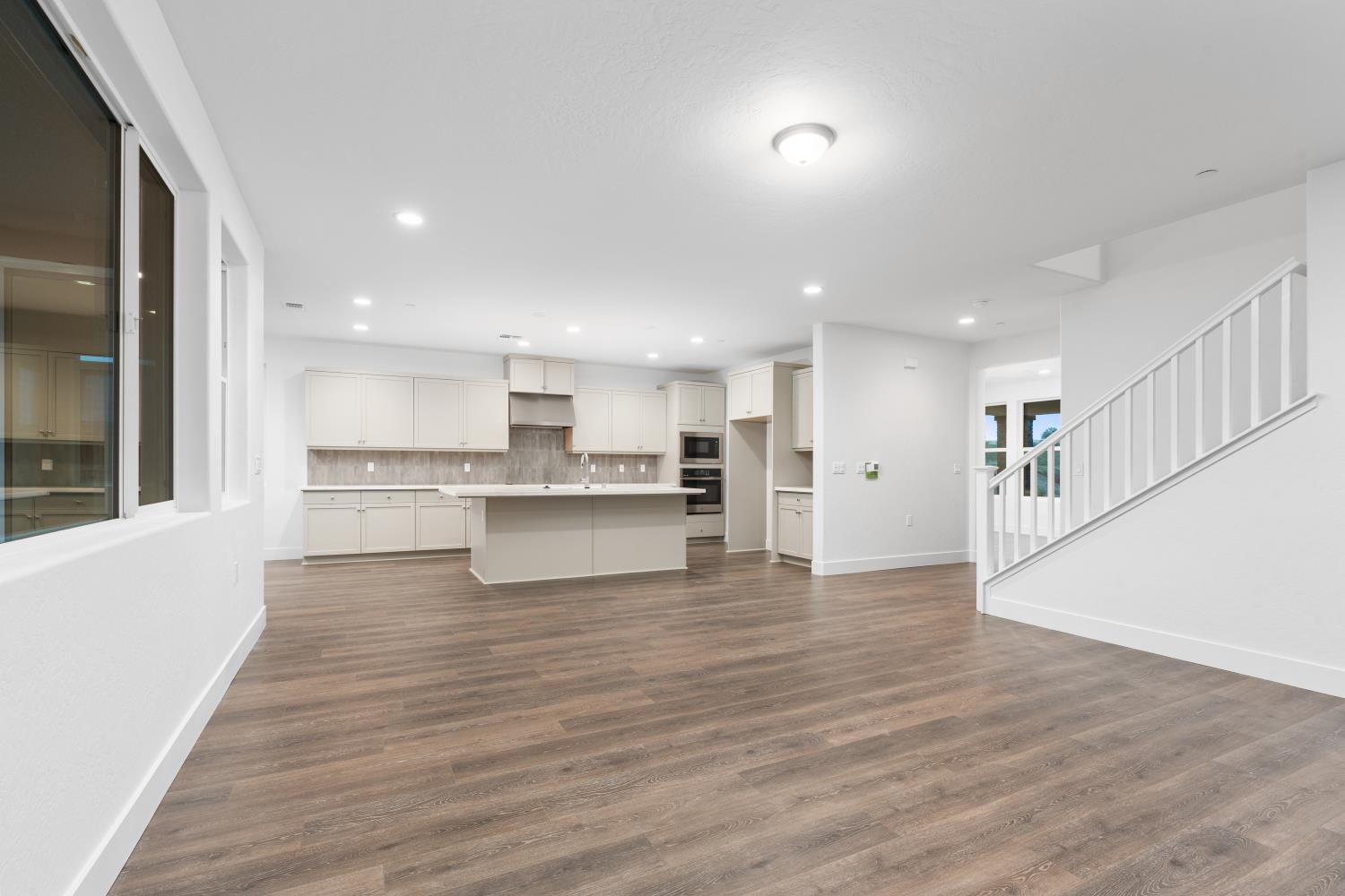 7945 Sierra Ct, Friant, CA 93626